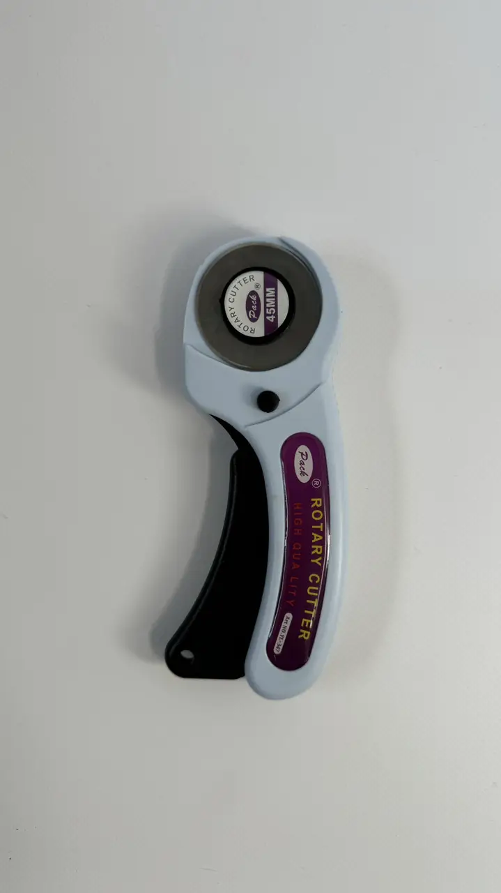 Розкрійний ніж Rotary cutter YL-347 з круглим лезом 45мм для швейних робіт